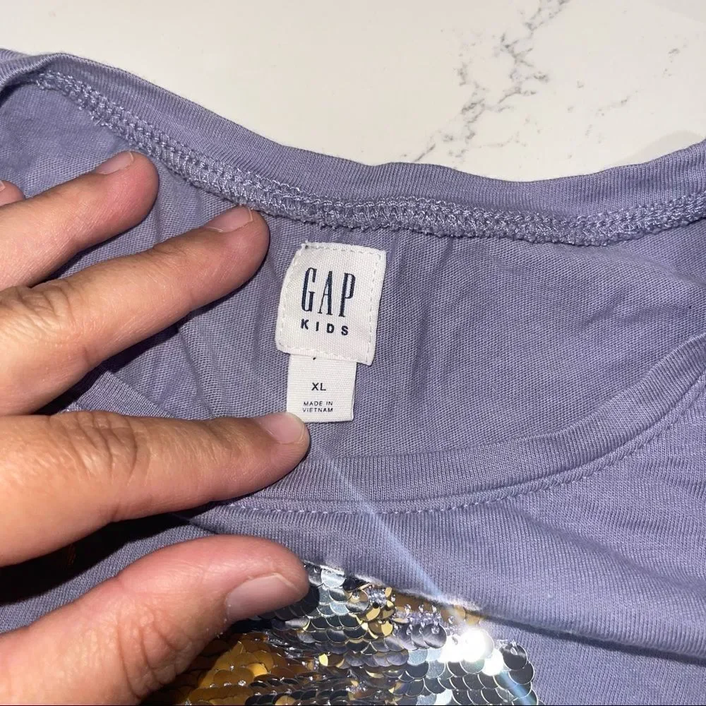 Gap Kids Light‎ Purple Lavendar Flip Sequin T-shirt - Girls Size XL